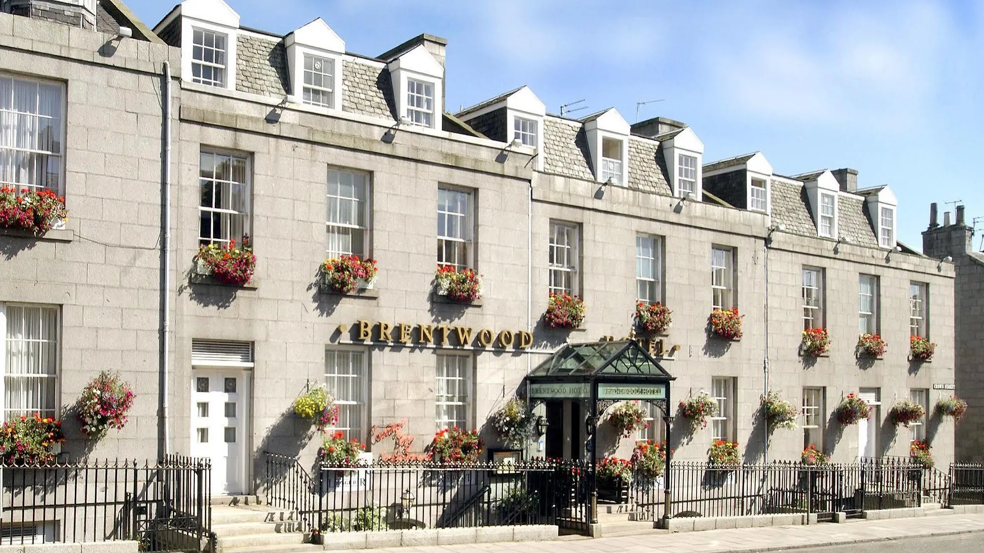 Brentwood Aberdeen City Centre Hotel